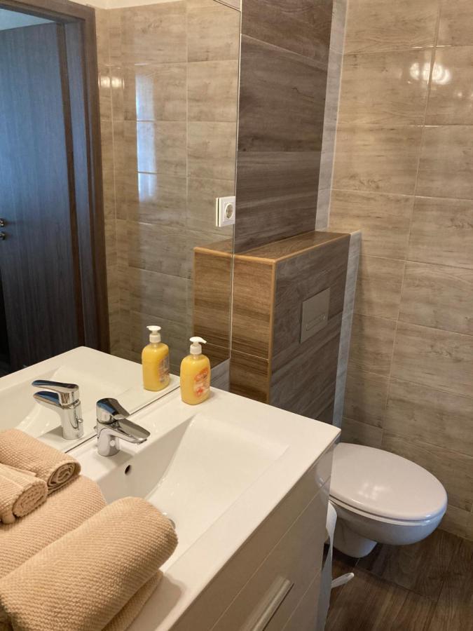 Fig Tree House Apartment Budapest Bagian luar foto