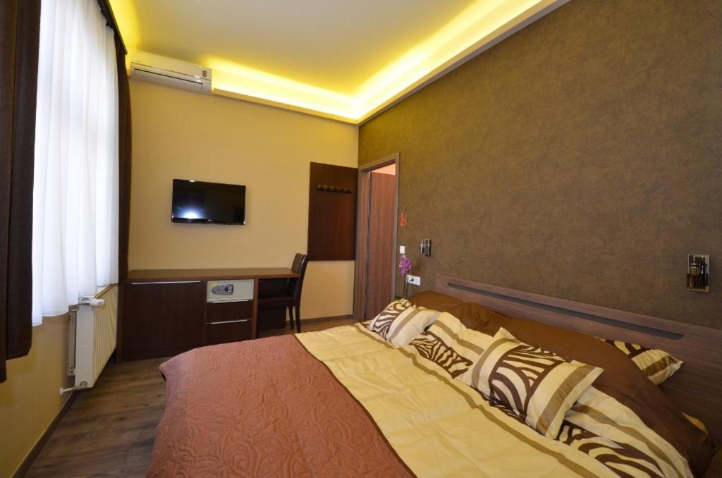 Fig Tree House Apartment Budapest Bagian luar foto