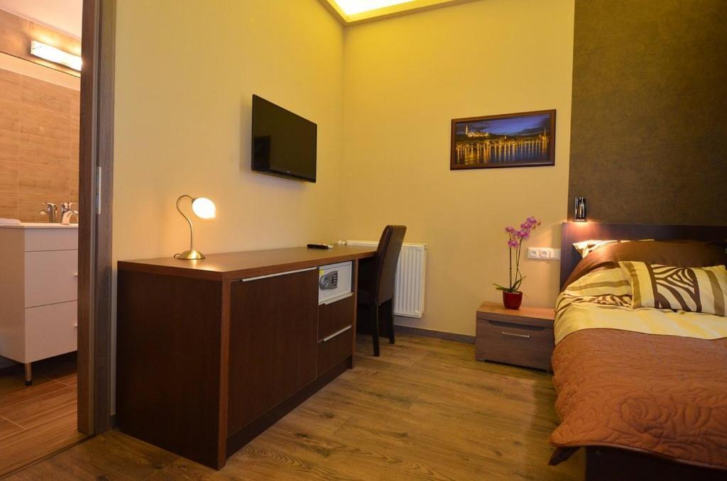 Fig Tree House Apartment Budapest Bagian luar foto